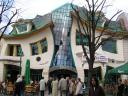 The Crooked House, Sopot